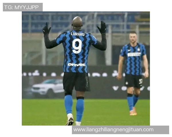 米兰引援延续：狂欲签下国米锋霸，双米德菲尔德的梦之组合！